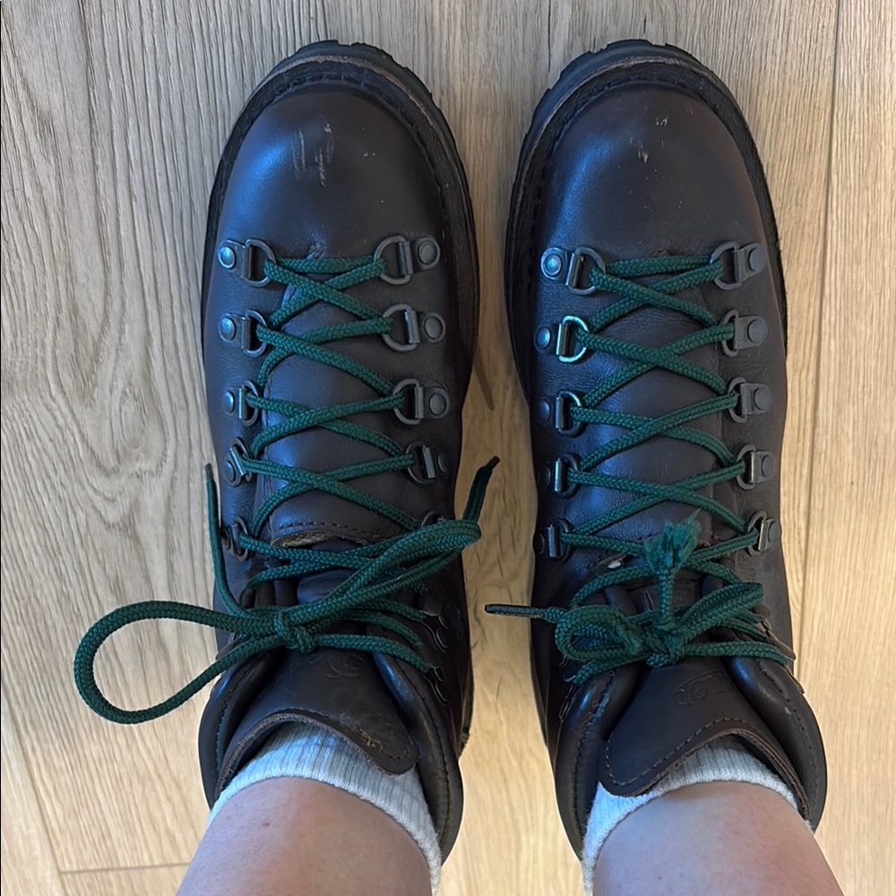 Danner Mountain Light II brown leather boots - Picture 2 of 7